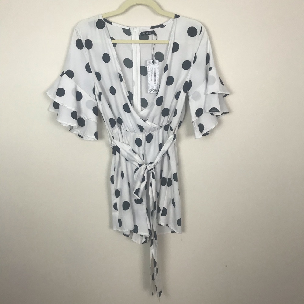 NWT Boohoo Surplice Polka Dot Romper